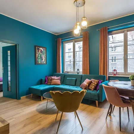 Cichy Zakatek Obok Fontanny Neptuna Gdańsk